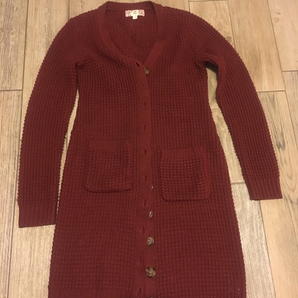 SOLD🚫🚫🚫 Burgundy Pink Rose Cardigan - Picture 1 of 2